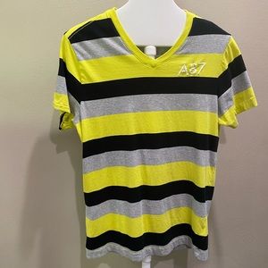 Men’s Aeropostale v-neck t-shirt